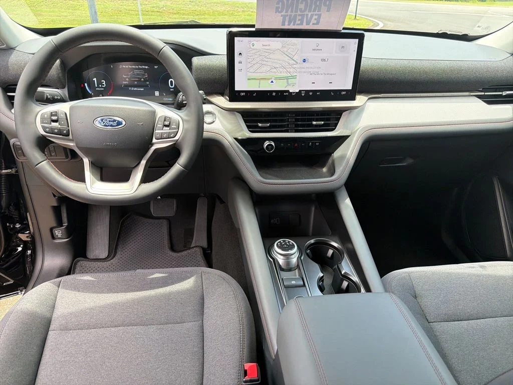 New 2026 Agate Black Metallic Ford Active image 3