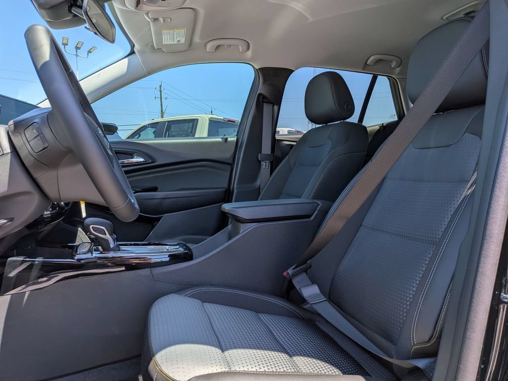 2026 Chevrolet Trax LT - Photo 15