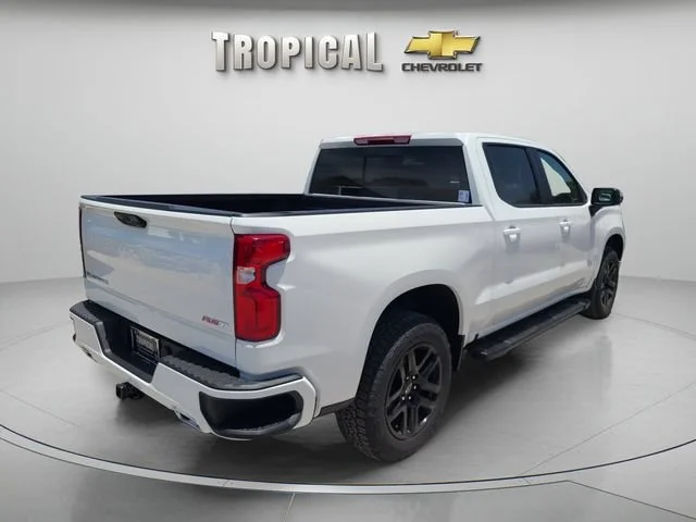 New 2026 Summit White Chevrolet RST image 5