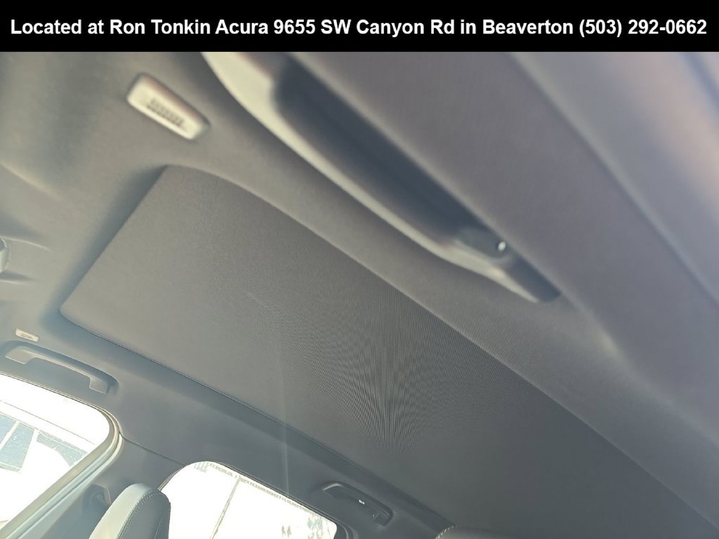Used 2025 Mineral White Metallic BMW xDrive28i image 11