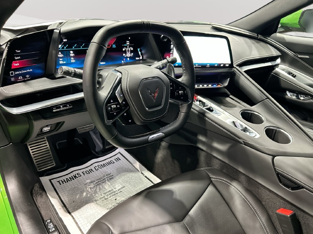 Used 2026 Green Chevrolet Z06 image 24