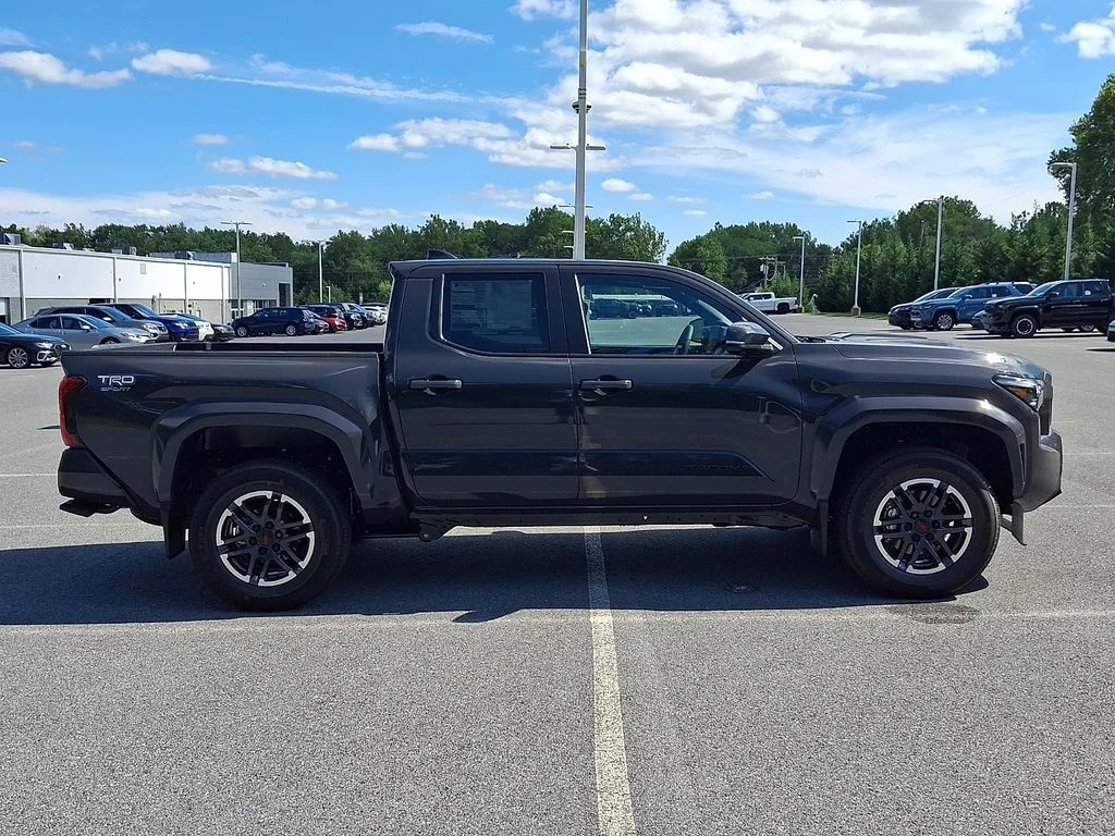 2026 Toyota Tacoma TRD Sport - Photo 5