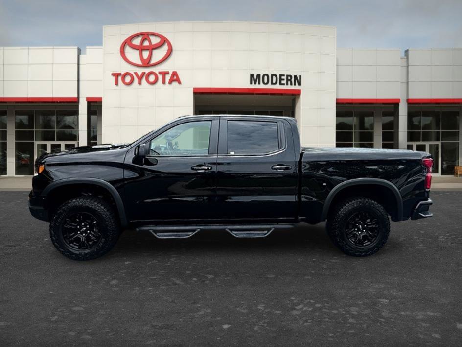 Used 2025 Black Chevrolet ZR2 image 7