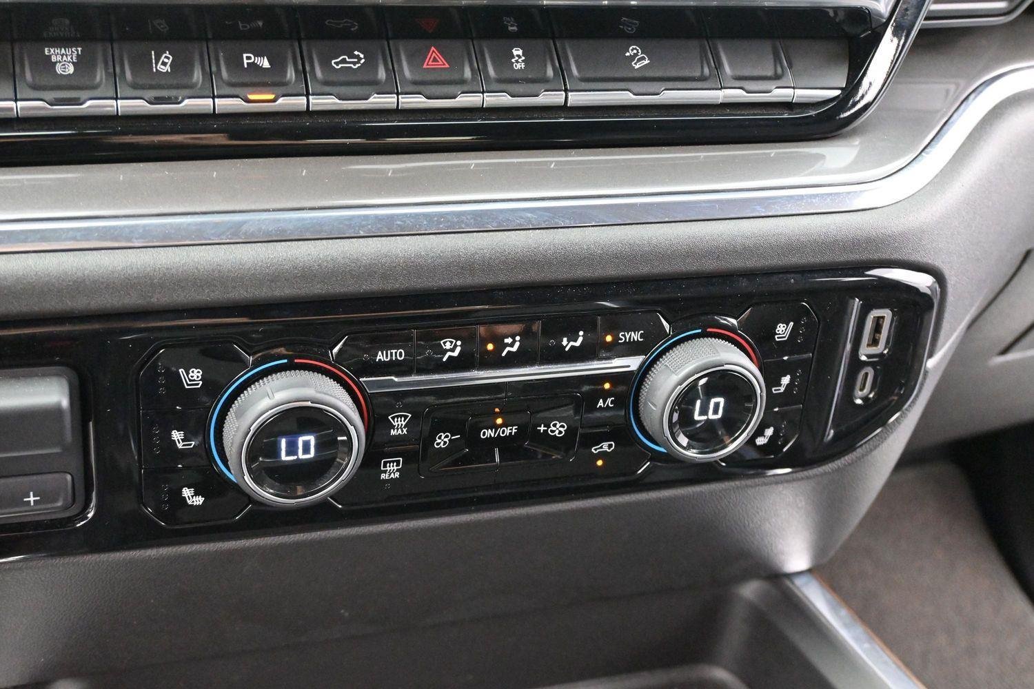 Used 2024 Summit White Chevrolet High Country image 19