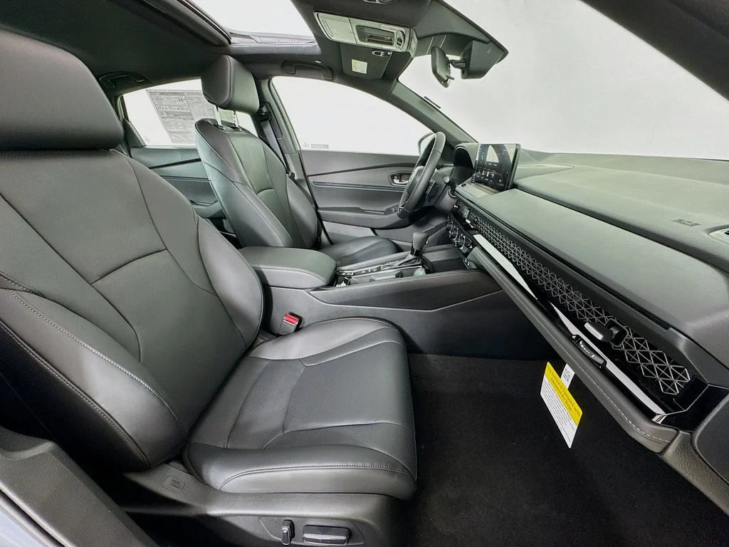 New 2026 Urban Gray Pearl Honda Sport-L image 38