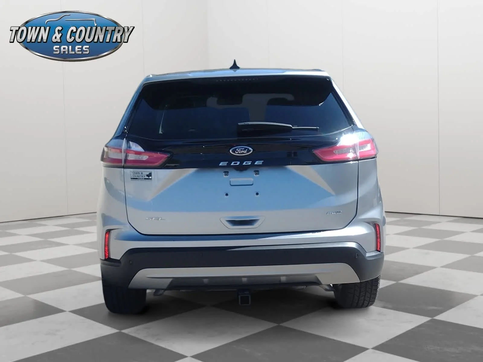 Used 2022 Iconic Silver Metallic Ford SEL image 6