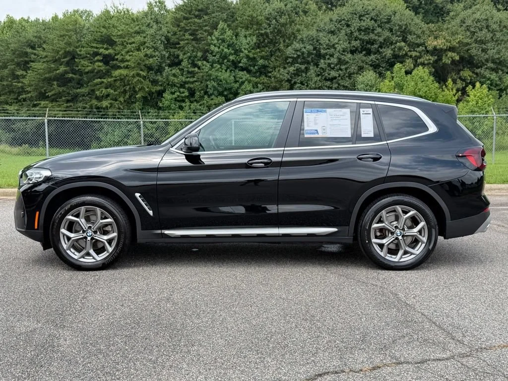 Used 2023 Black BMW sDrive30i image 33