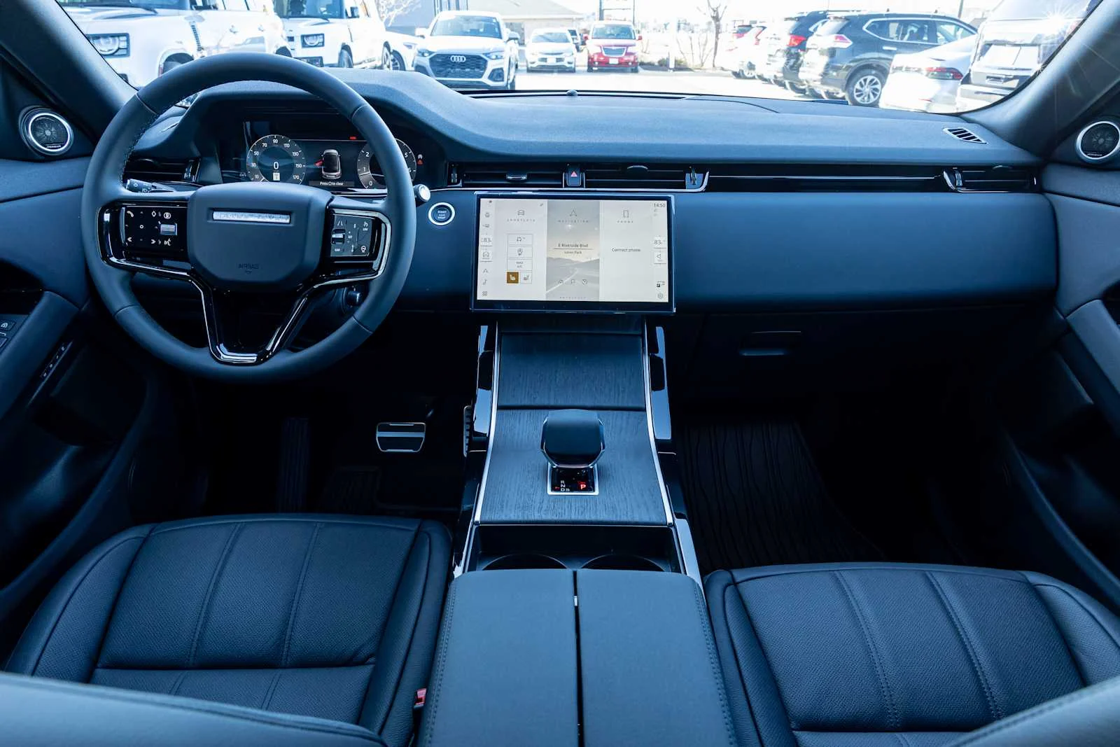 2026 Land Rover Range Rover Evoque Dynamic SE - Photo 4