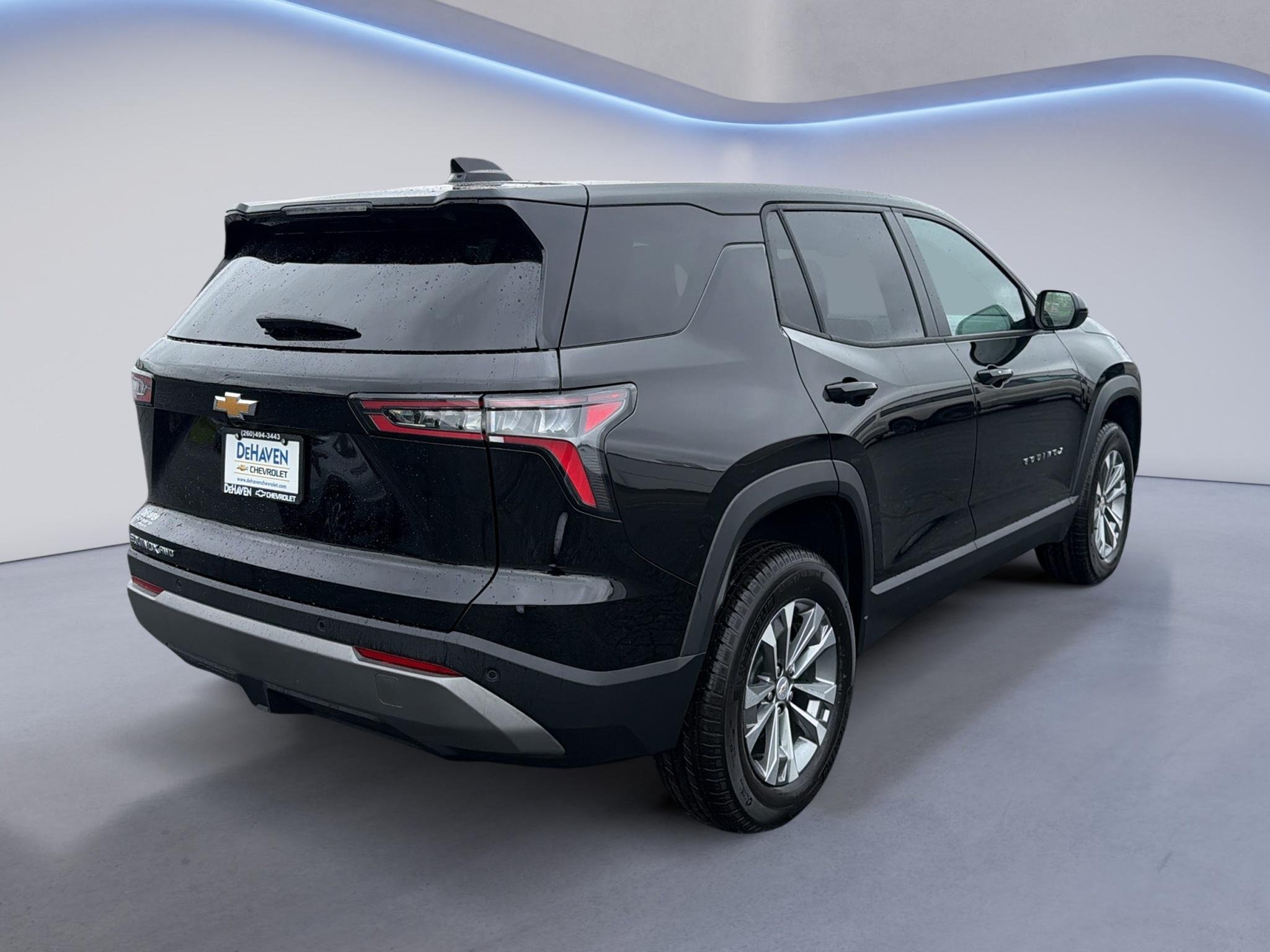 New 2027 Mosaic Black Metallic Chevrolet LT image 5