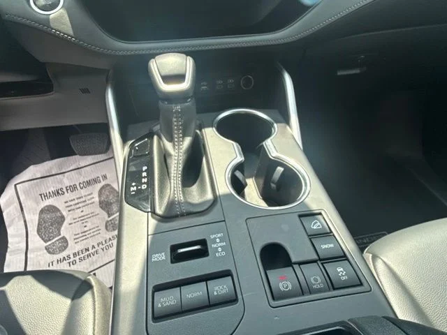 2023 Toyota Highlander XLE - Photo 23