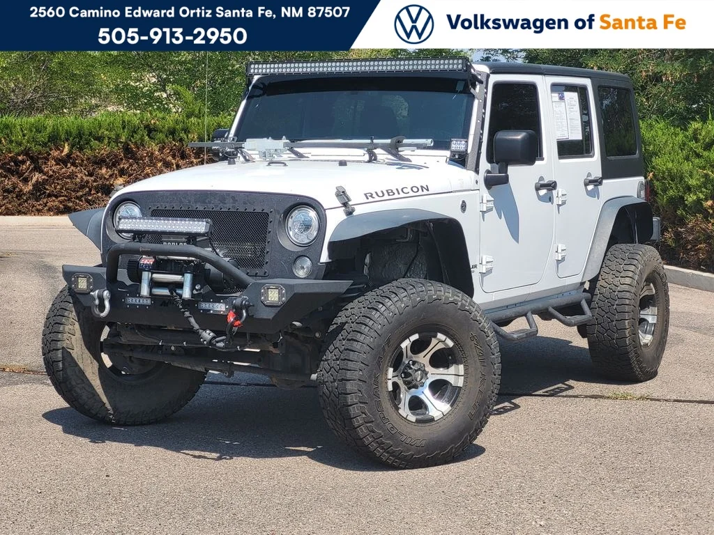 Used 2017 Bright White Clearcoat Jeep Unlimited Rubicon image 1