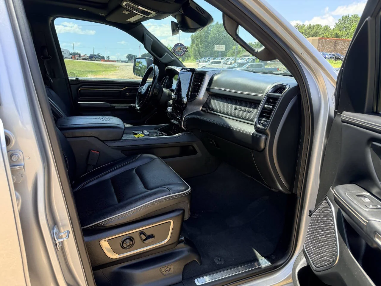 Used 2019 Silver RAM Limited 4x2 4dr Crew Cab 5.6 ft. SB Pickup image 18