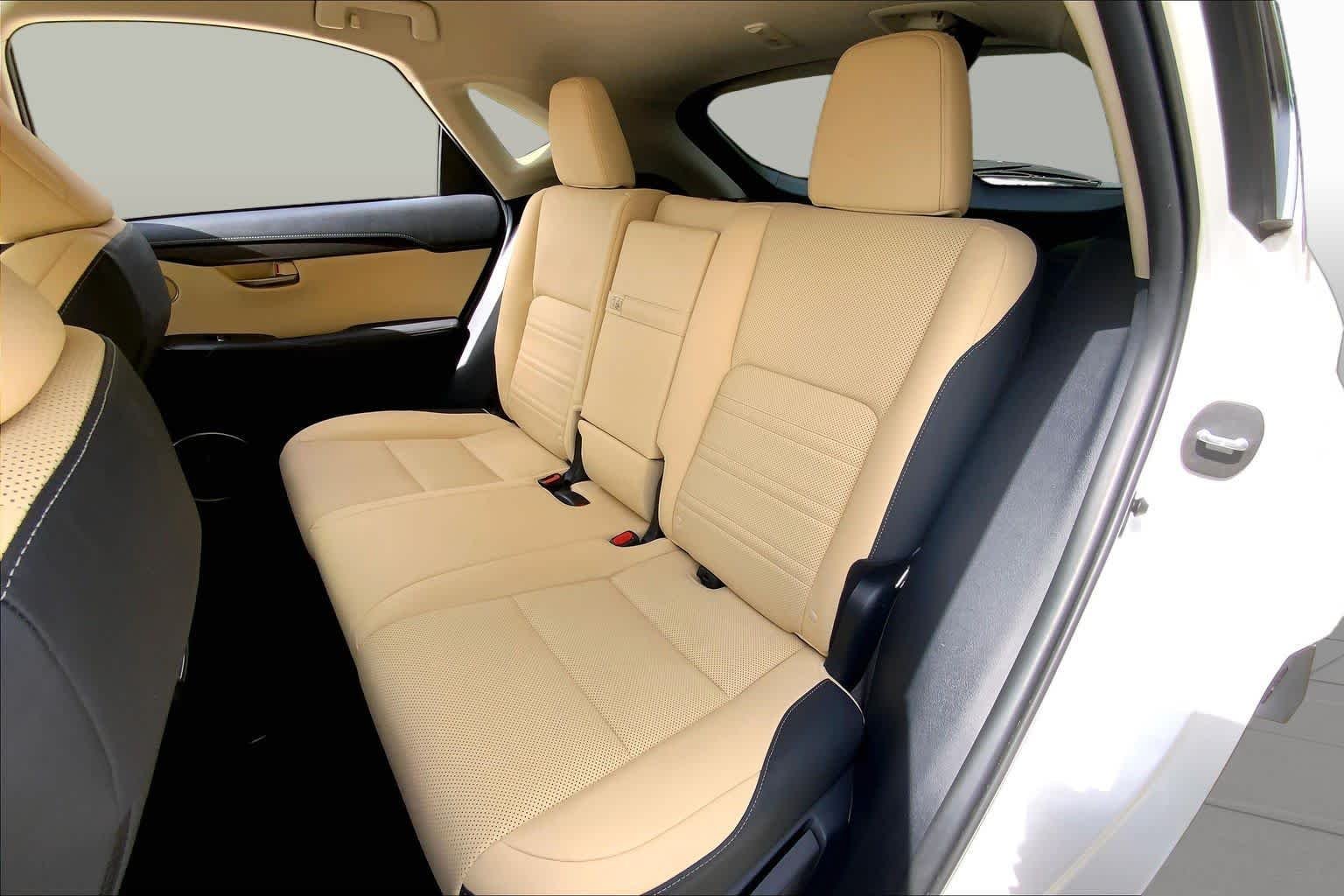 Used 2021 Eminent White Pearl Lexus  image 21
