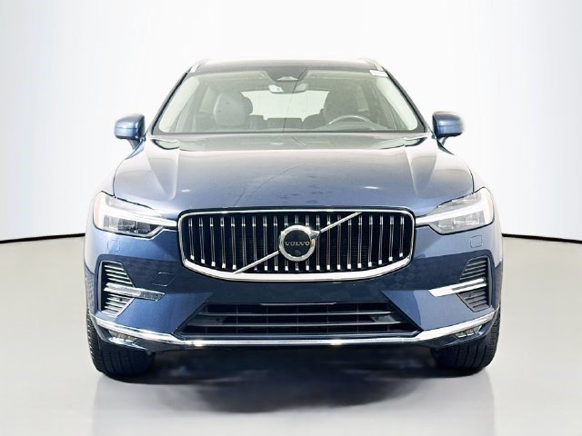 Used 2023 Denim Blue Metallic Volvo Ultimate Bright Theme image 2