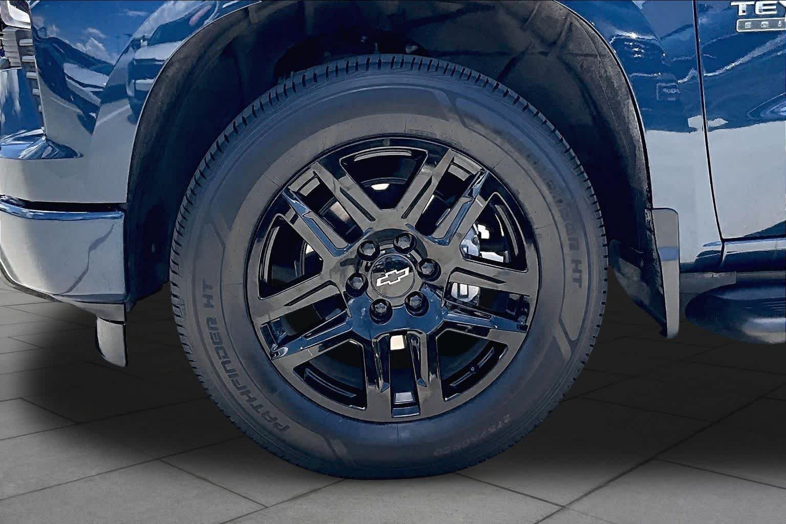 Used 2023 Northsky Blue Metallic Chevrolet RST image 11