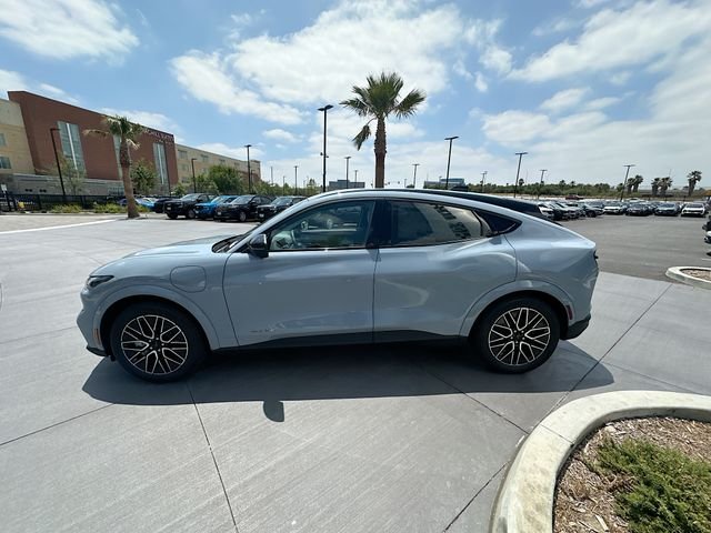 New 2026 Glacier Gray Metallic Tri-coat Ford Premium image 4