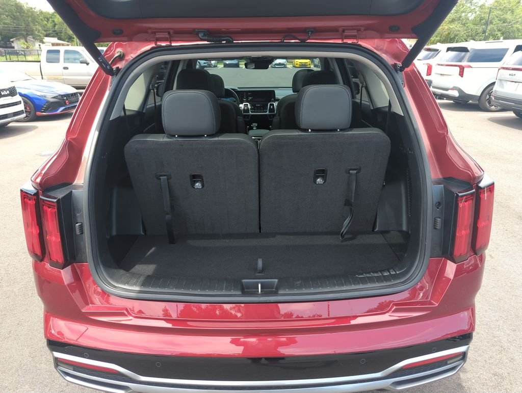 Used 2021 Red Kia SX-Prestige image 32