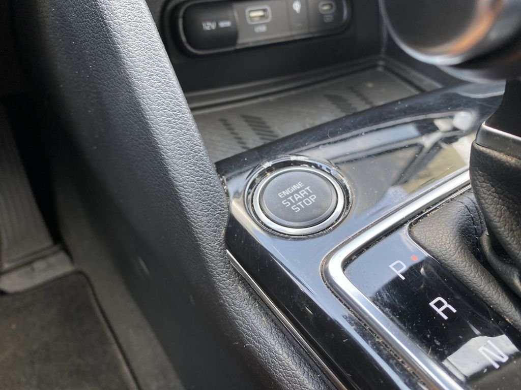 Used 2024 Everlasting Silver Kia EX image 22