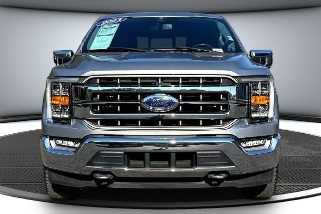 Used 2023 Silver Ford Lariat image 2