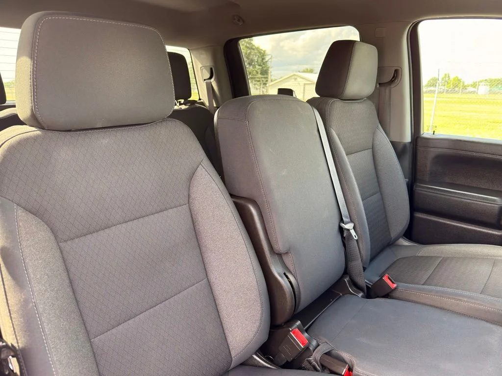 Used 2019 Gray Chevrolet LT image 33
