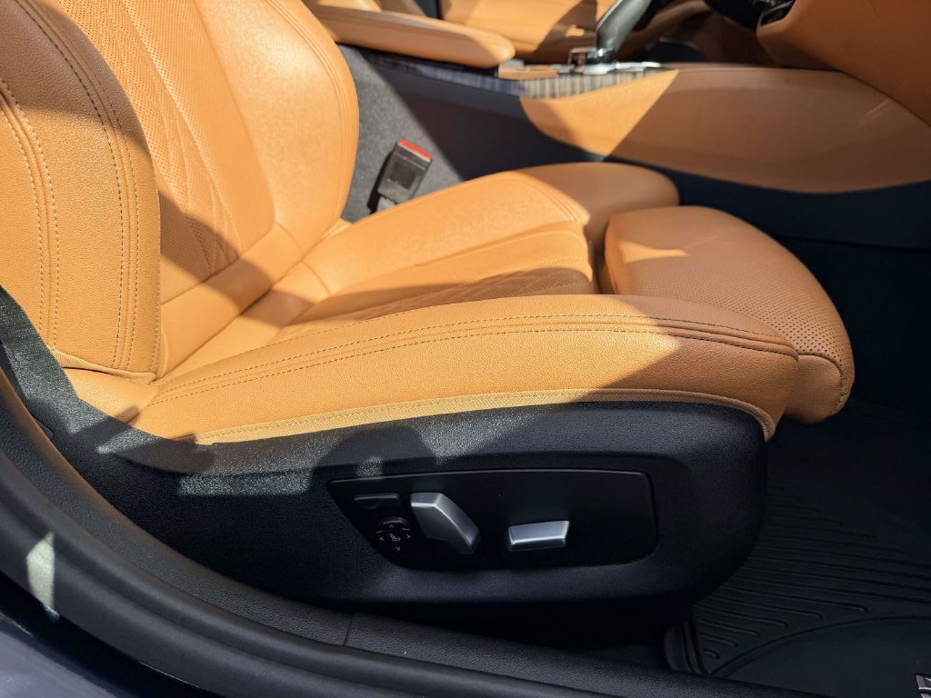 Used 2022 Black BMW 540i image 8