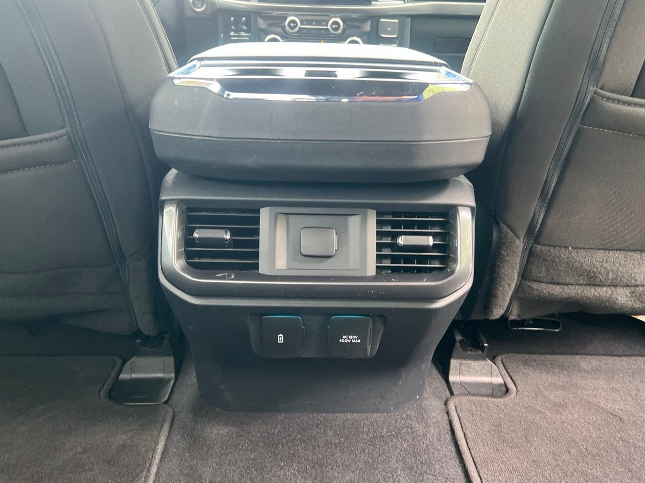 Used 2023 White Ford XLT image 18