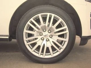 Used 2024 White Ford Limited image 11