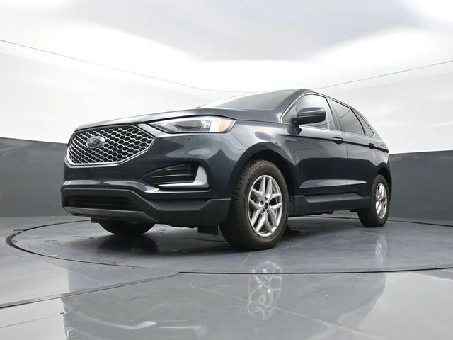 Used 2024 Blue Ford SEL image 32