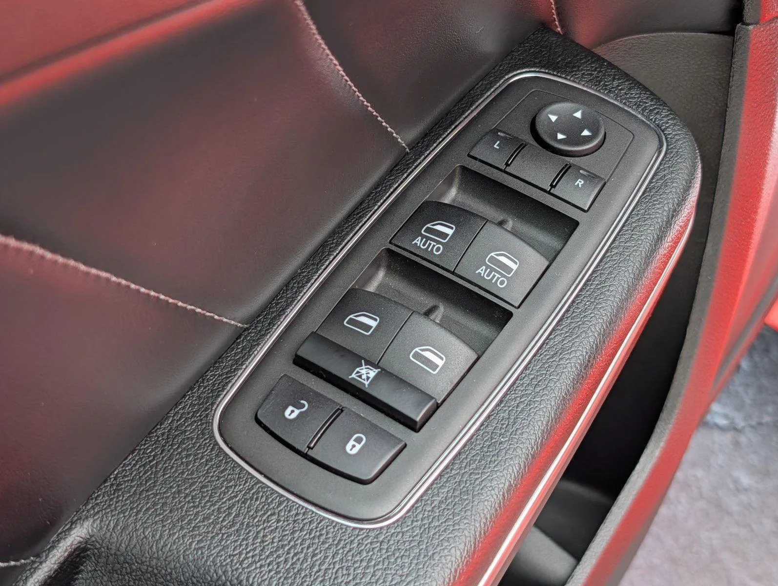 Used 2023 Go Mango Dodge Scat Pack image 16