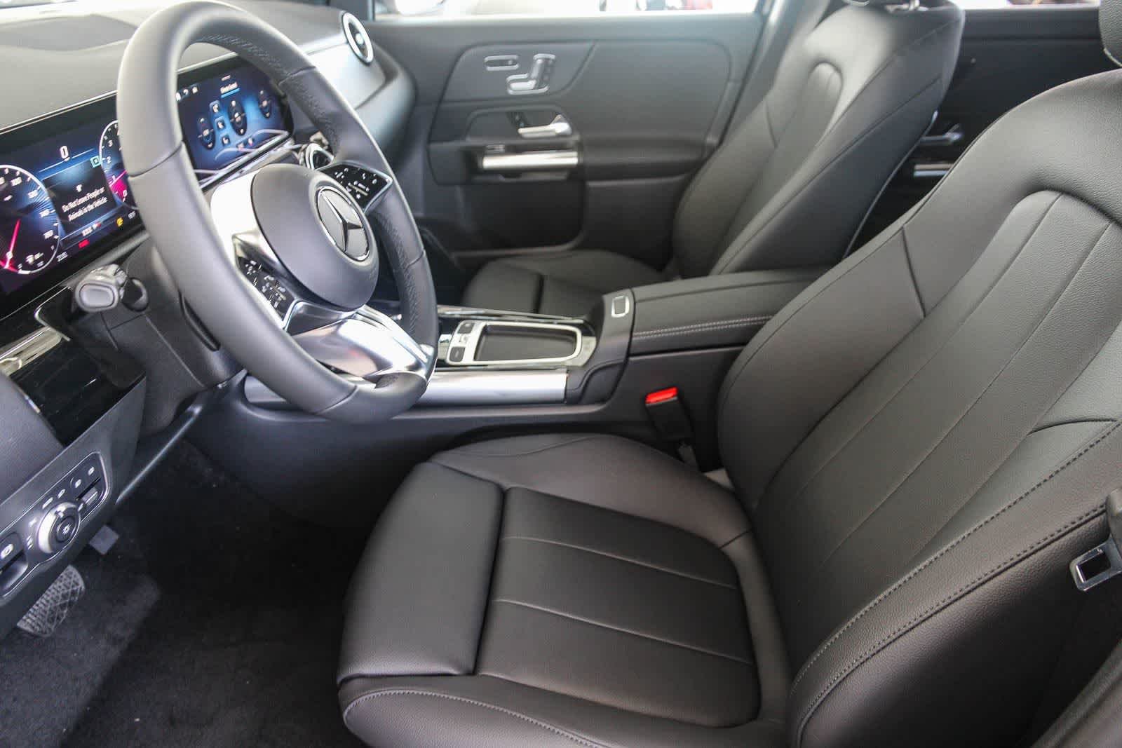 New 2026 Night Black Mercedes-Benz GLA 250 image 18