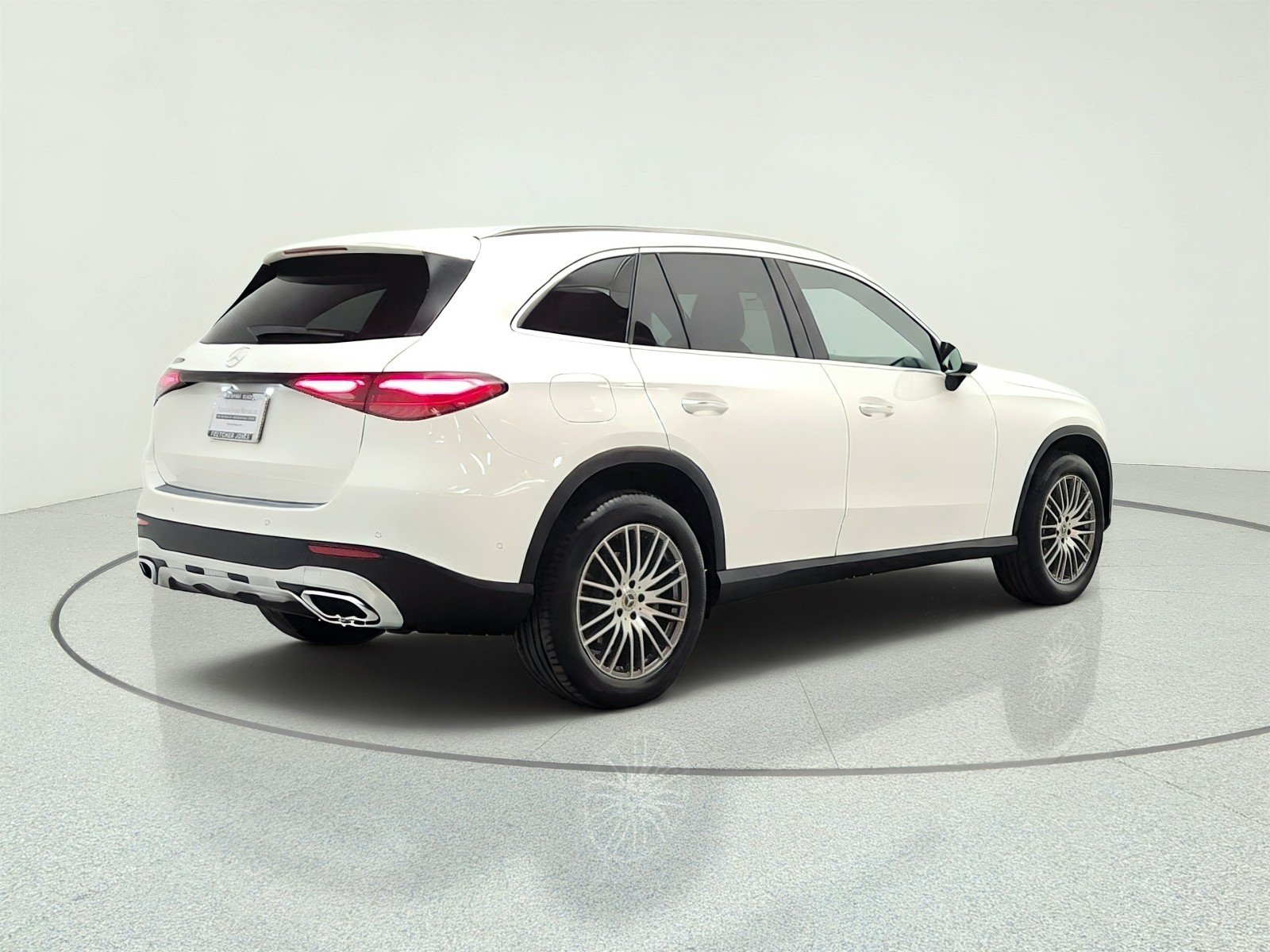 Certified Used 2026 Polar White Mercedes-Benz GLC 300 SUV image 5