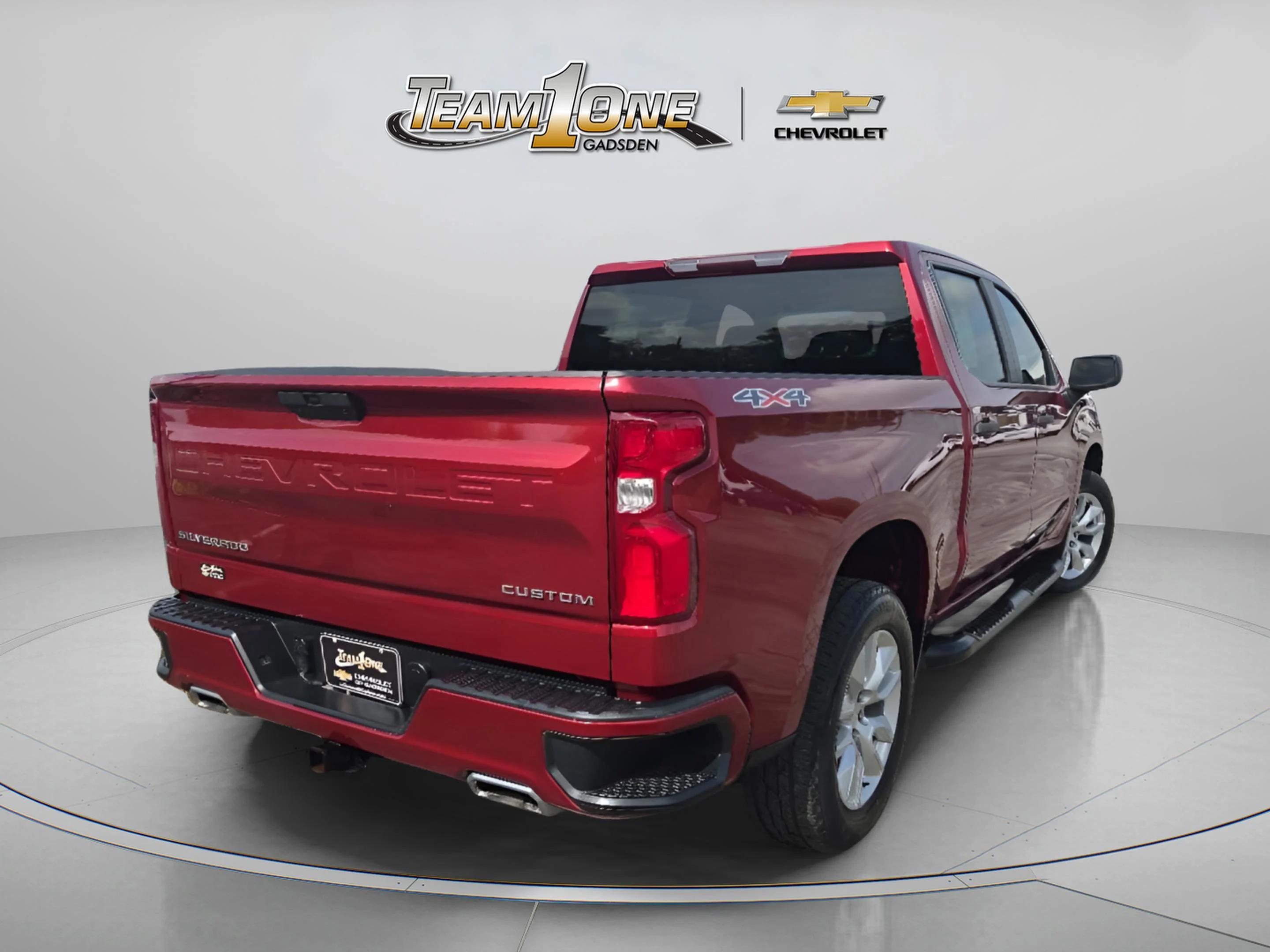 Used 2020 Cajun Red Tintcoat Chevrolet Custom image 7