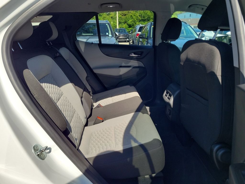 Used 2021 White Chevrolet LS image 12