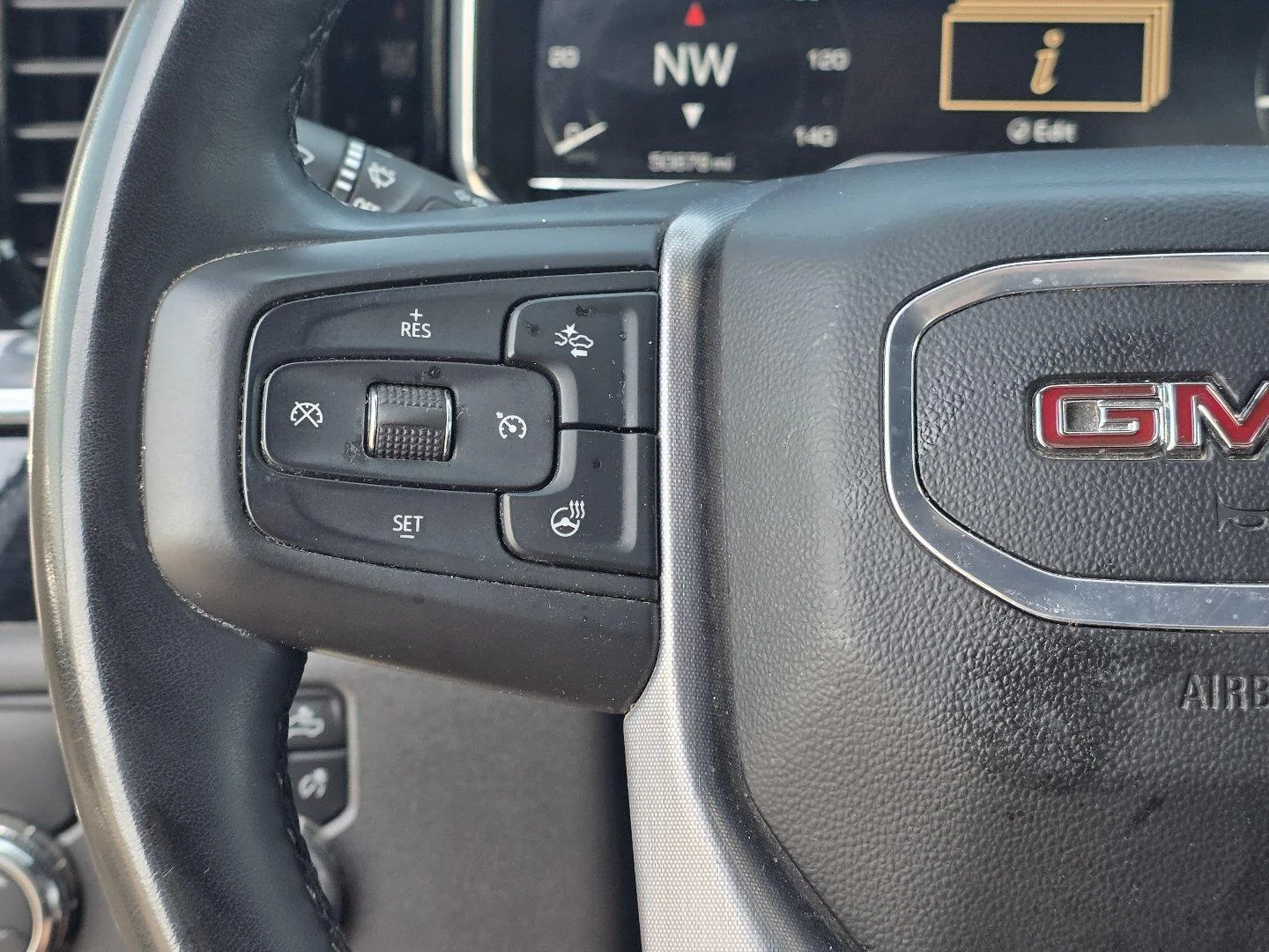 Used 2025 Summit White GMC SLT image 12