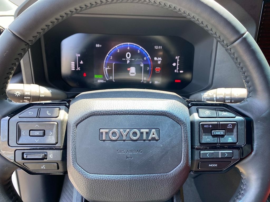 Used 2025 White Toyota 1958 image 19