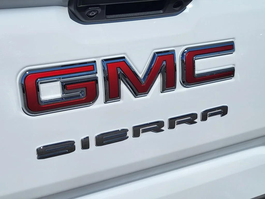 Used 2024 Summit White GMC Pro image 8