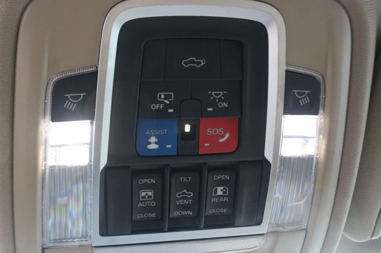 Used 2022  Ram Longhorn image 32