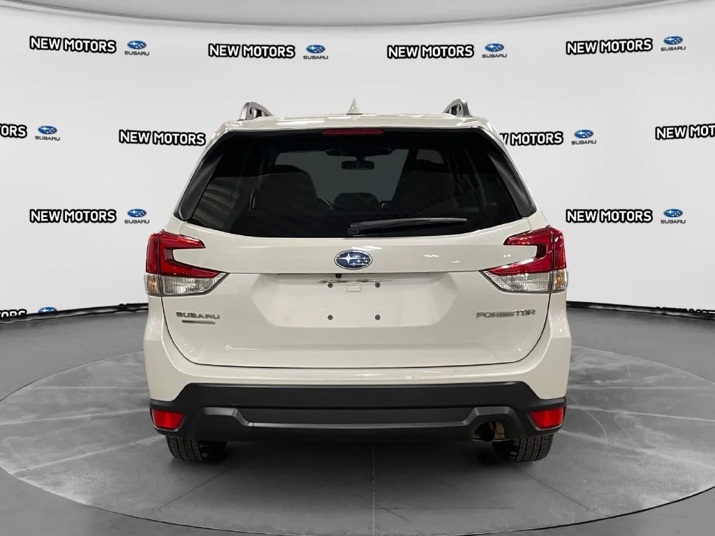 Used 2023 Crystal White Pearl Subaru Premium image 4