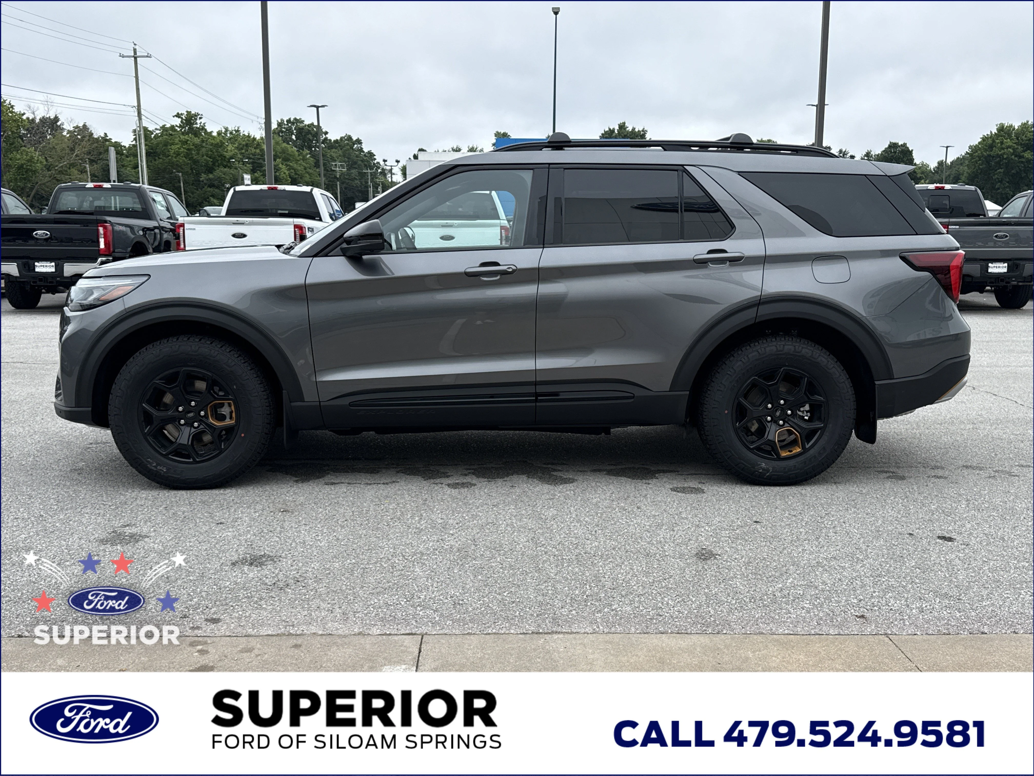 New 2026 Carbonized Gray Metallic Ford Tremor 4WD image 13