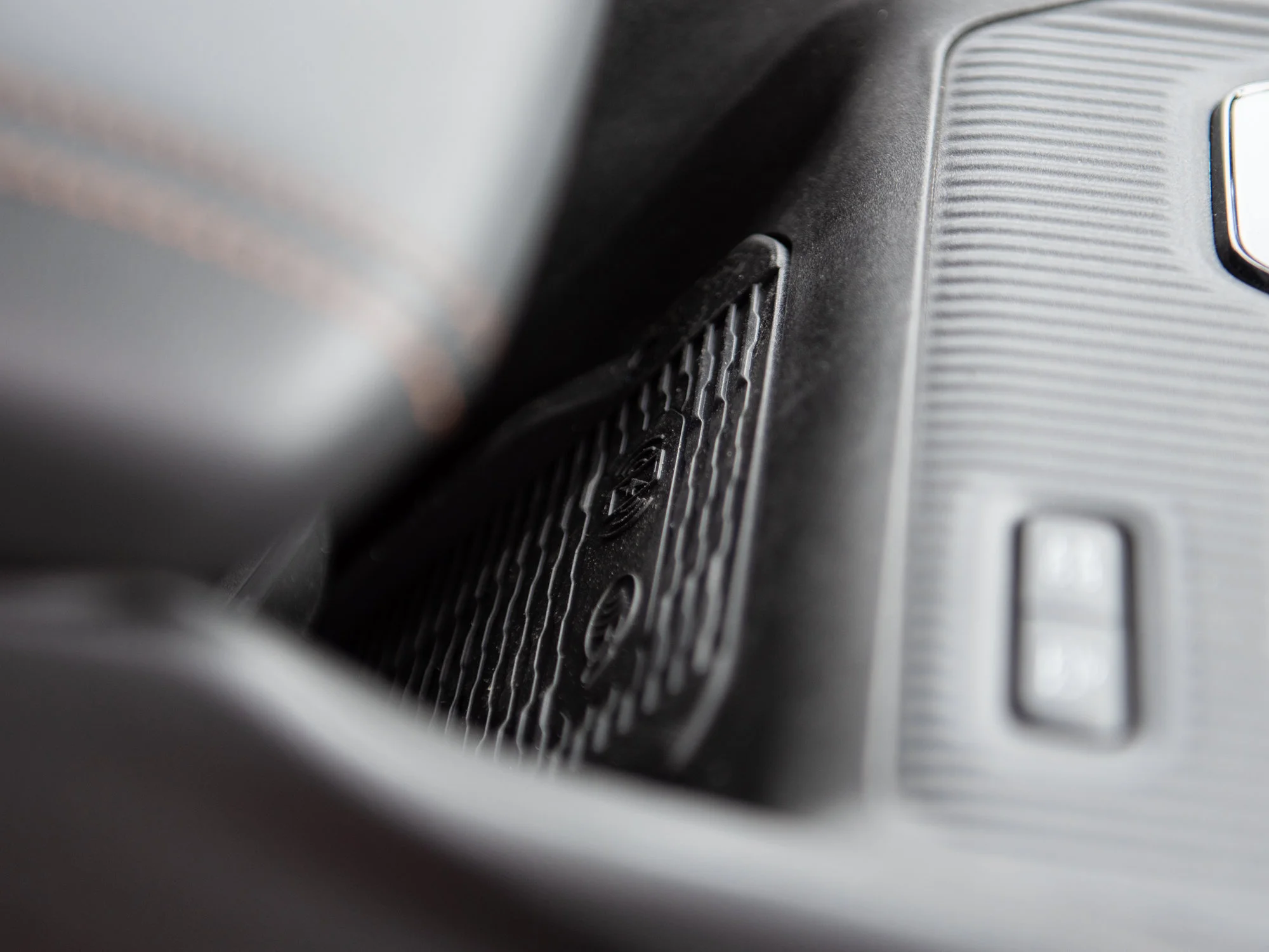 New 2026 Grey Jeep Limited * Hybrid image 25