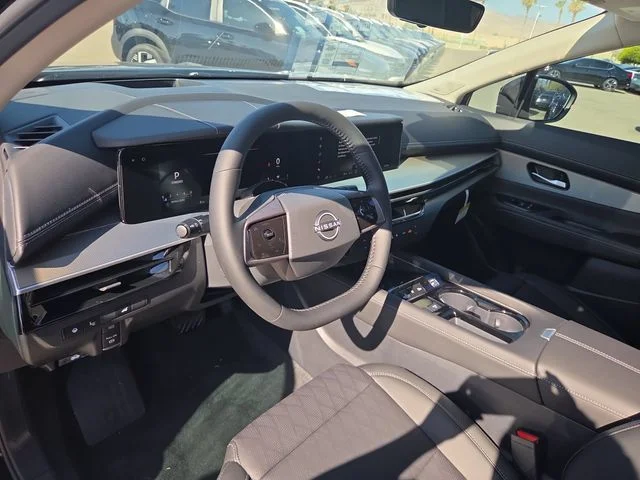 New 2026 Super Black Nissan Platinum image 5