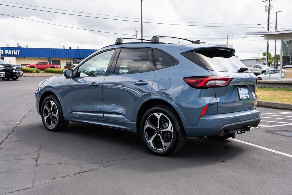 Used 2024 Vapor Blue Ford ST-Line Select image 2