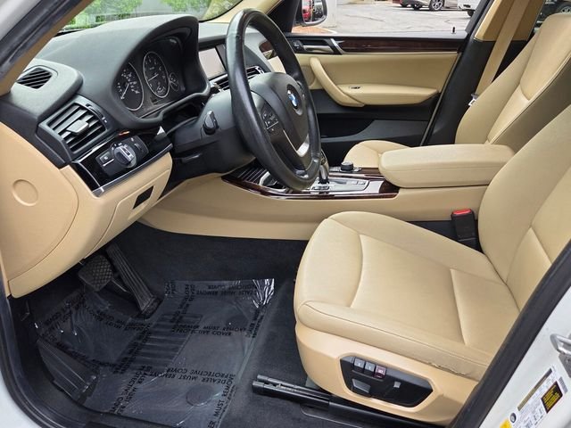 Used 2017 White BMW sDrive28i image 15