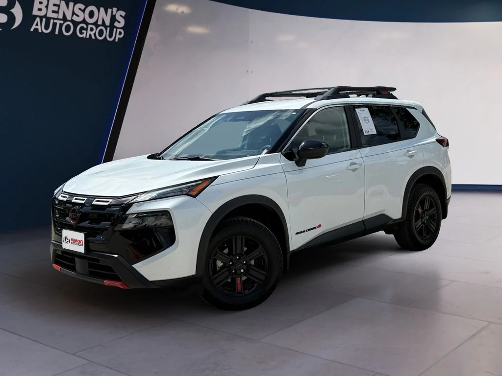 Used 2025 White Nissan Rock Creek image 1
