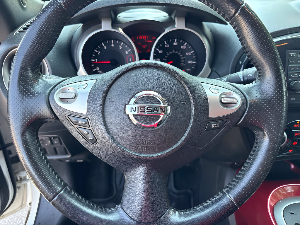 Used 2013 White Nissan SL image 9