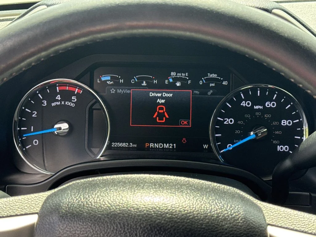 Used 2017 White Ford Lariat image 26