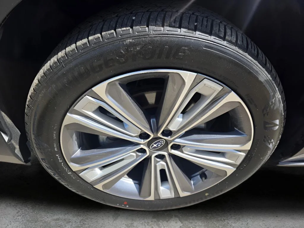 Used 2023 Harbor Mist Gray Pearl Subaru Limited image 17