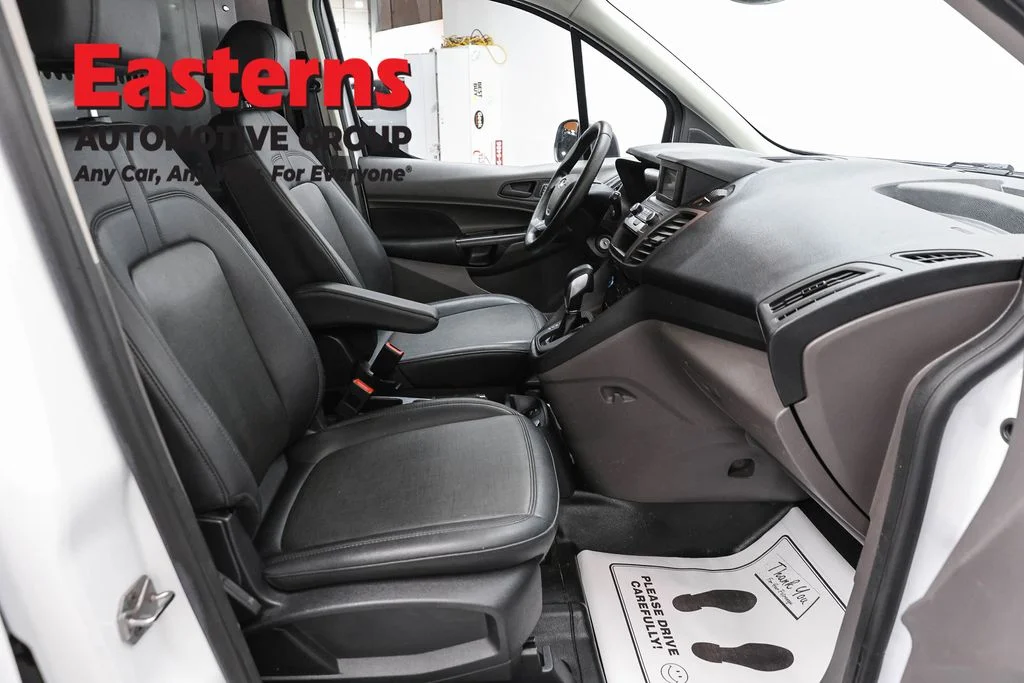 Used 2019 White Ford XL image 24