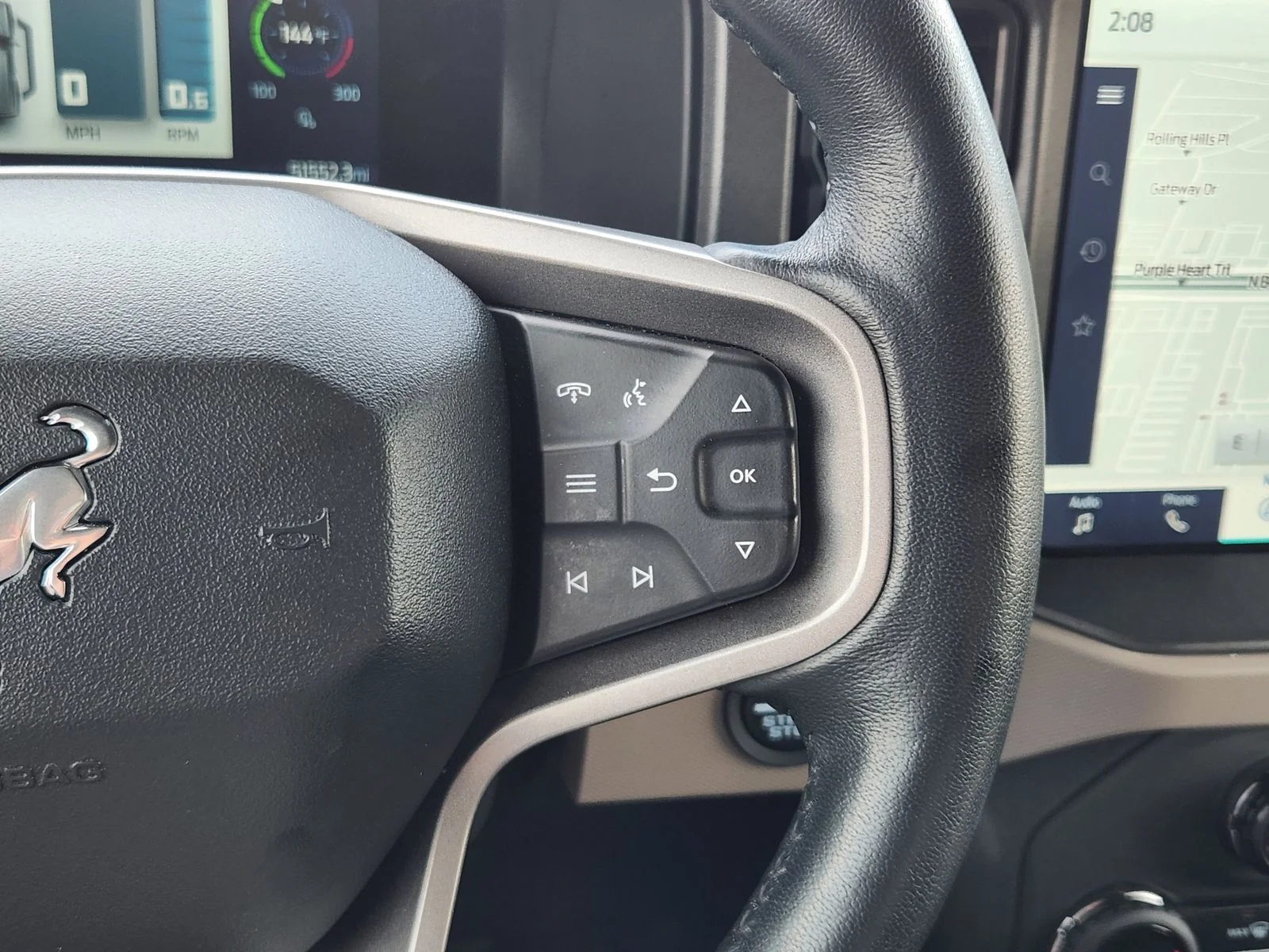 Used 2024 Gray Ford Wildtrak image 29