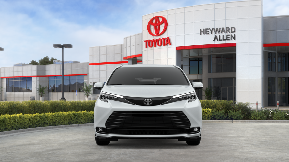 New 2026 Wind Chill Pearl Toyota XLE image 39